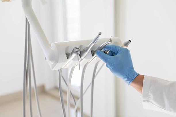 24/7 Emergency Tooth Extraction experts in Flora, IL
